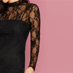 Robe Noire avec Dentelle