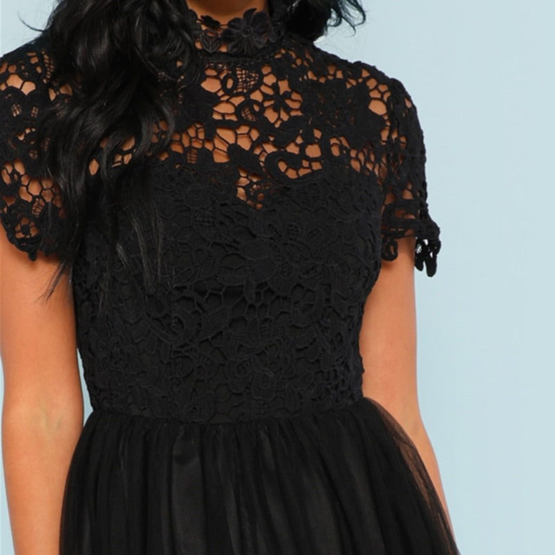 Robe Noire Dentelle et Tulle