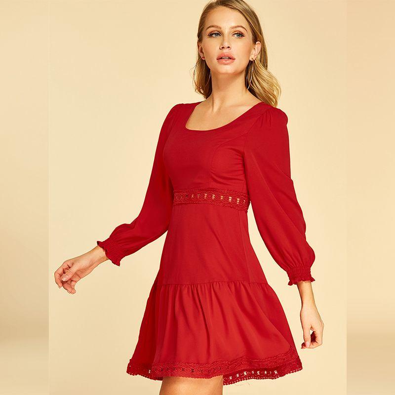 Robe Rouge Dentelle Patineuse